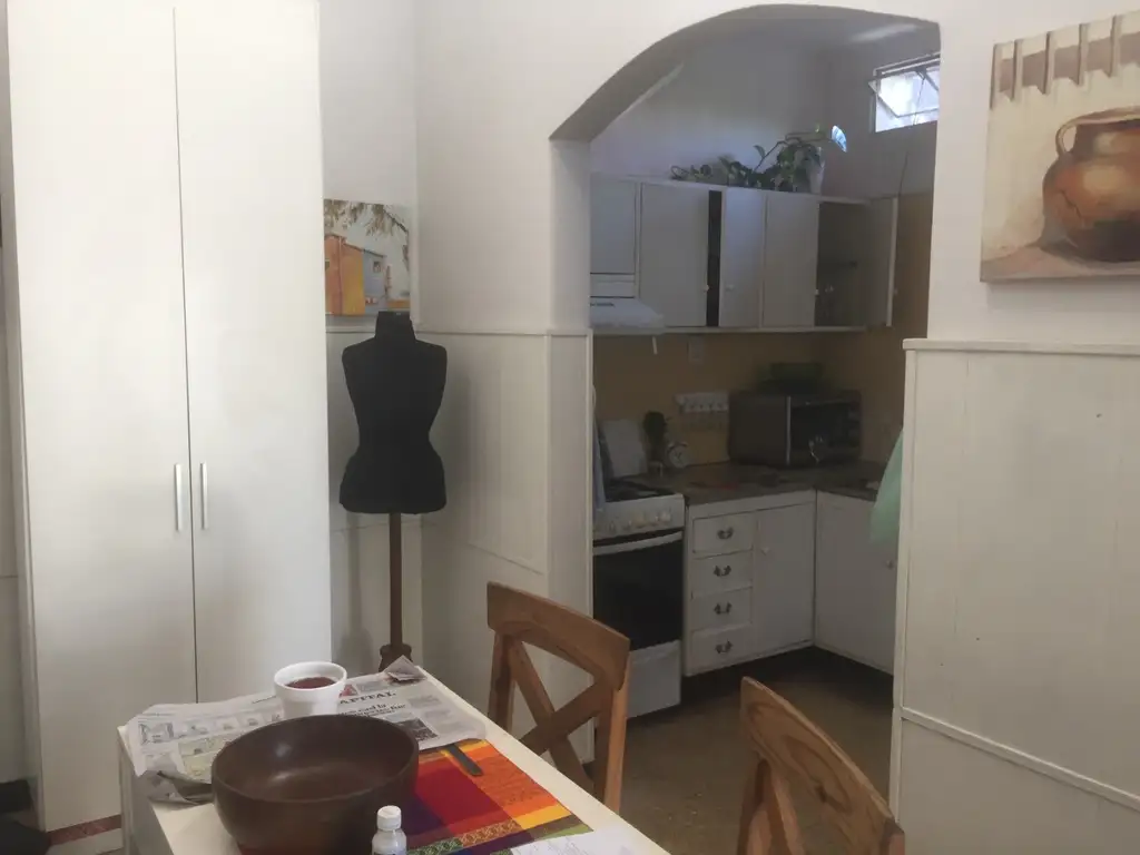 Oportunidad Casa en Barrio Belgrano  dos dormitorios - Cochera. Amplio patio con parrillero