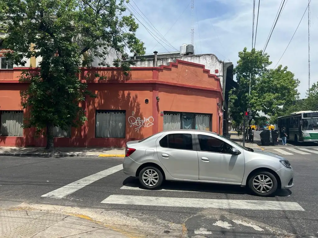 Local - Barracas - Venta con renta