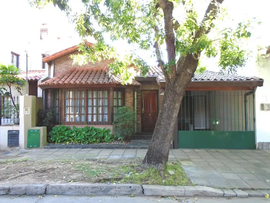 VENTA CASA 3 AMBIENTES EN OLIVOS