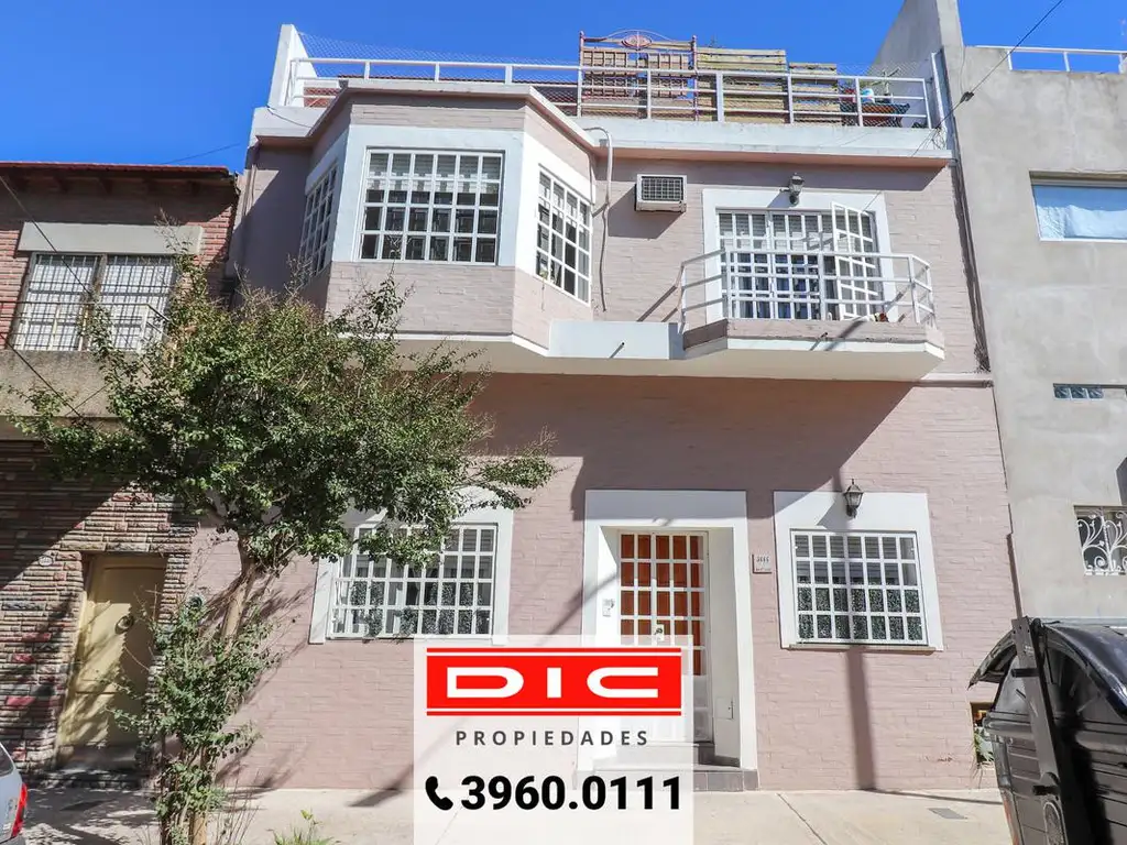 Casa 6 ambientes Venta - Villa Urquiza