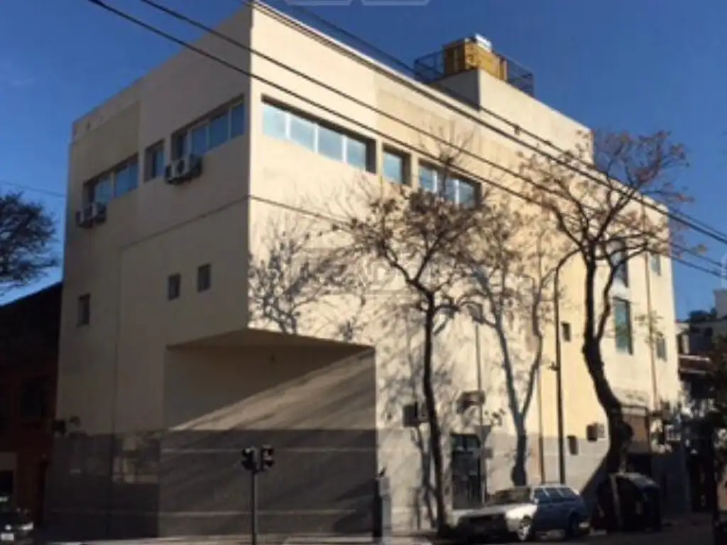 Edificio en Block en Balvanera, Capital Federal. Impecable. Habilitado para venta mayorista y droguería. Ideal Sistema de Salud y Alimentación