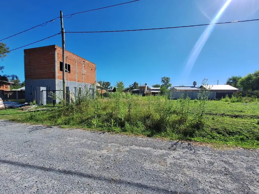 TERRENO BARRIO JARDIN LOS PIONEROS