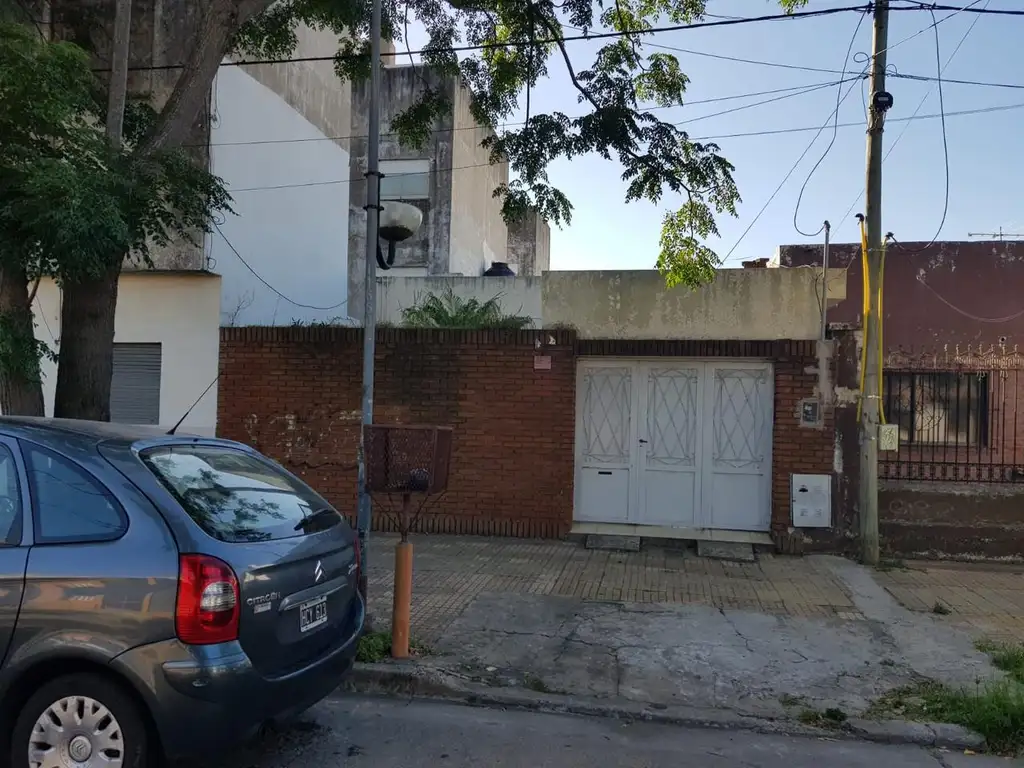 Casa en  alquiler en La Plata  - Dacal Bienes Raíces