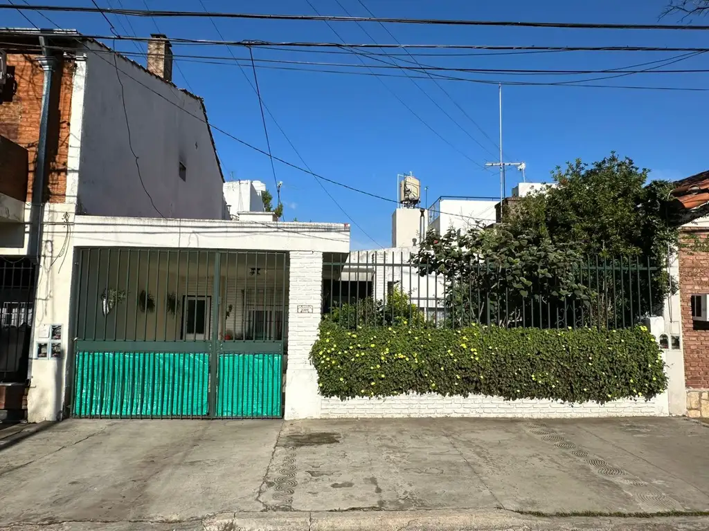 CASA DE 3 AMB EN OLIVOS