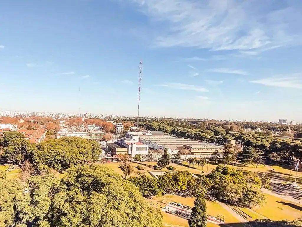 LOTE EN VENTA EN CHACARITA EN LA MEJOR ESQUINA