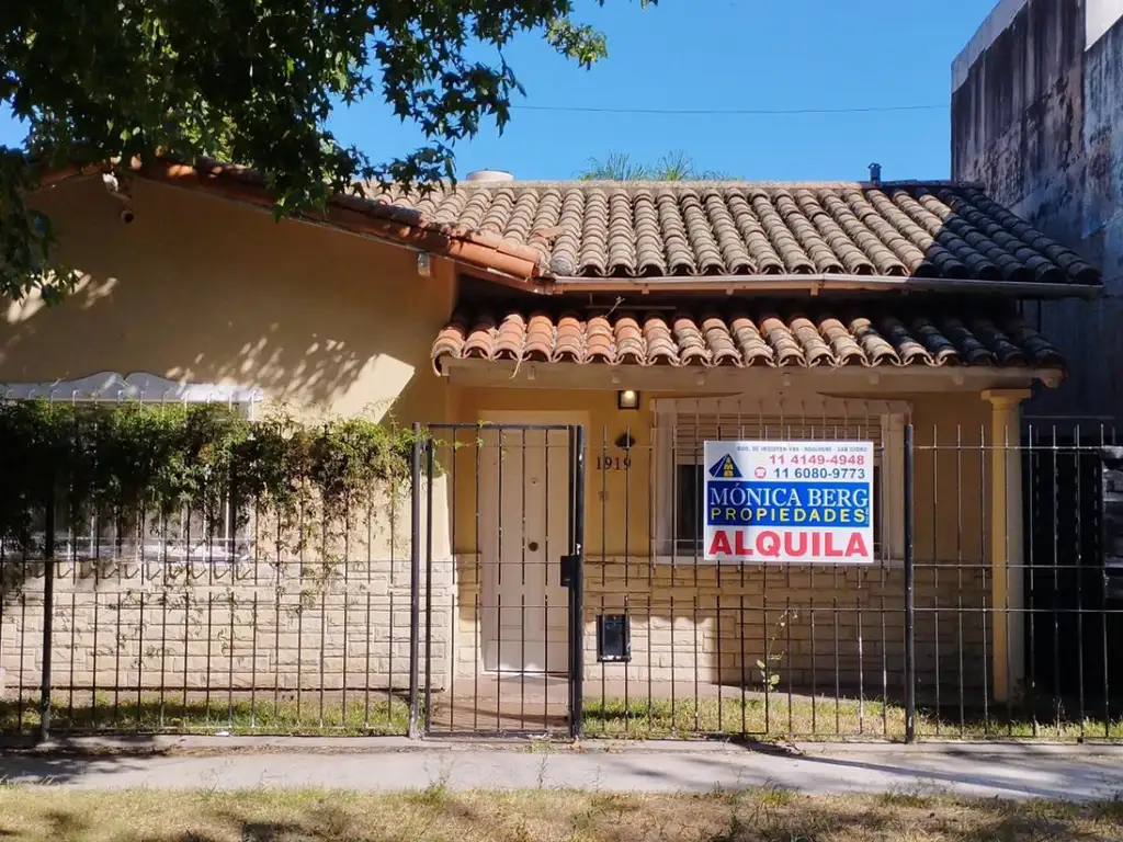 CASA EN MUY BUENA UBICACION