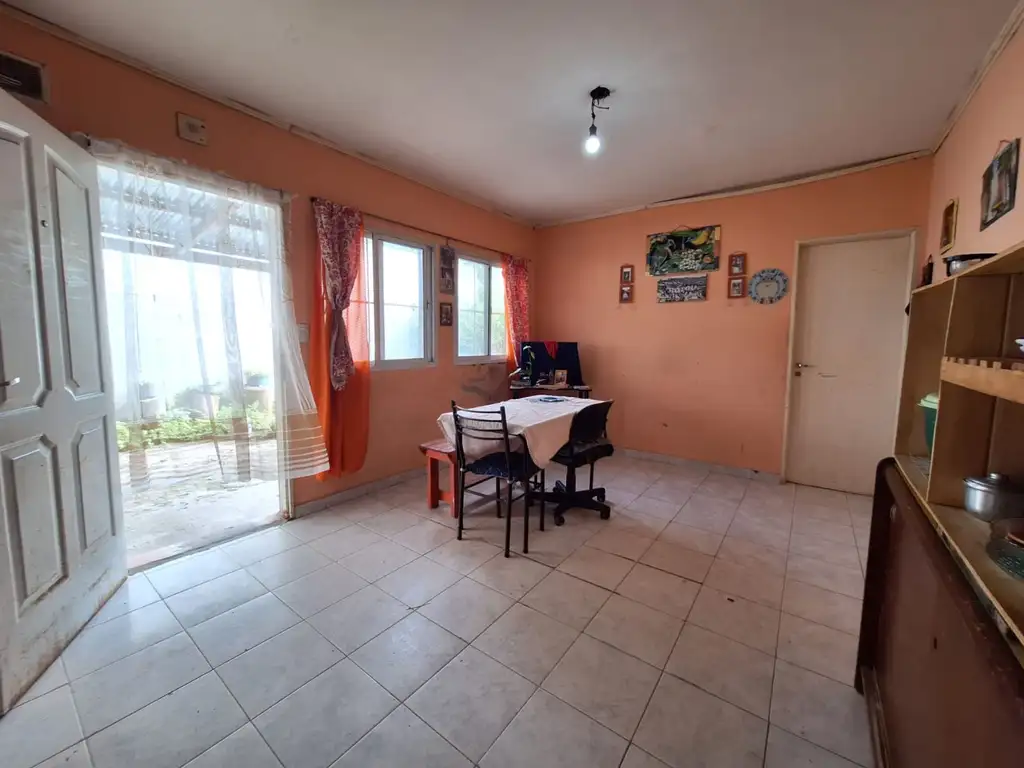 CASA Y DEPARTAMENTO 5 AMBIENTES VENTA EL PATO