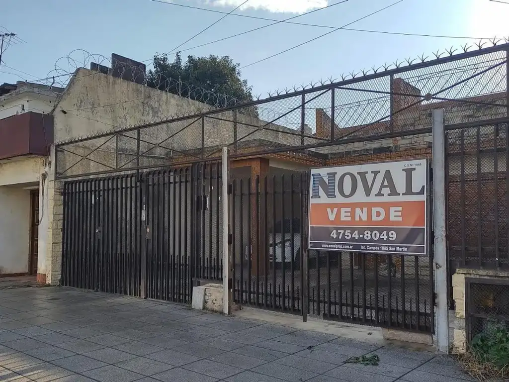 Villa Libertad, zona cementerio. Casa 5 amb.con garaje y jar