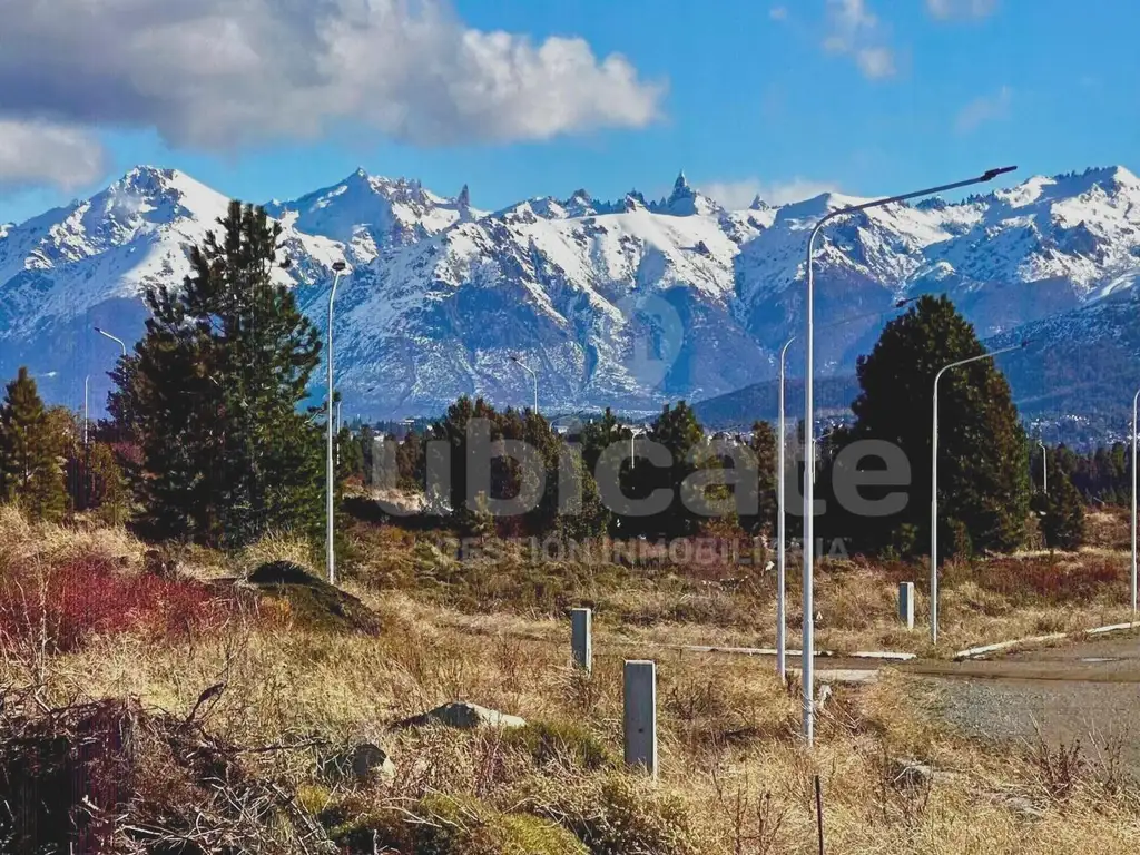 Terreno en  Coirones este de Bariloche con vista y escritura inmediata