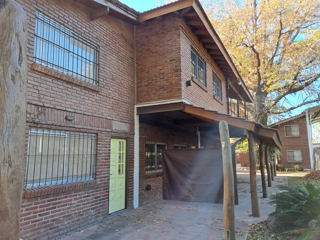 Edificio Comercial en Manuel Alberti