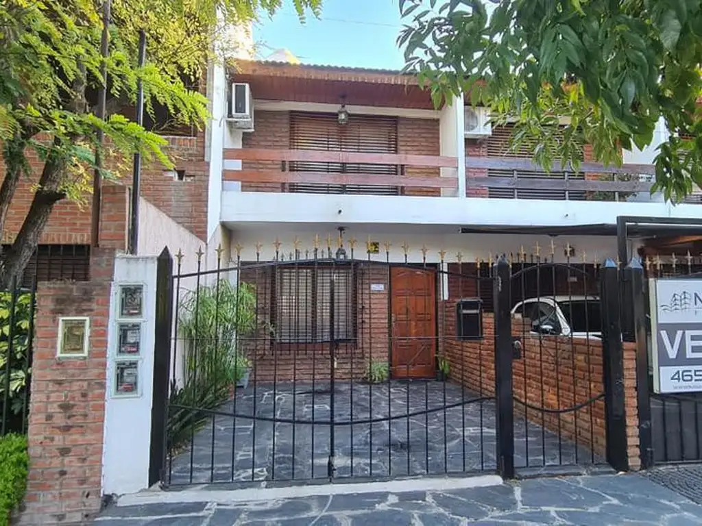 Duplex 3 1/2 amb al frente - 70 m² - 2 baños - Villa Luzuriaga