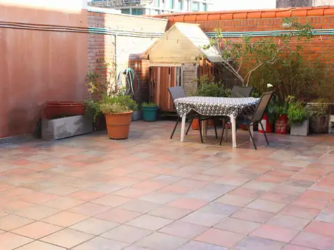 DUEÑO VENDE PH 4 AMBIENTES CON GRAN TERRAZA EN LA LUCILA