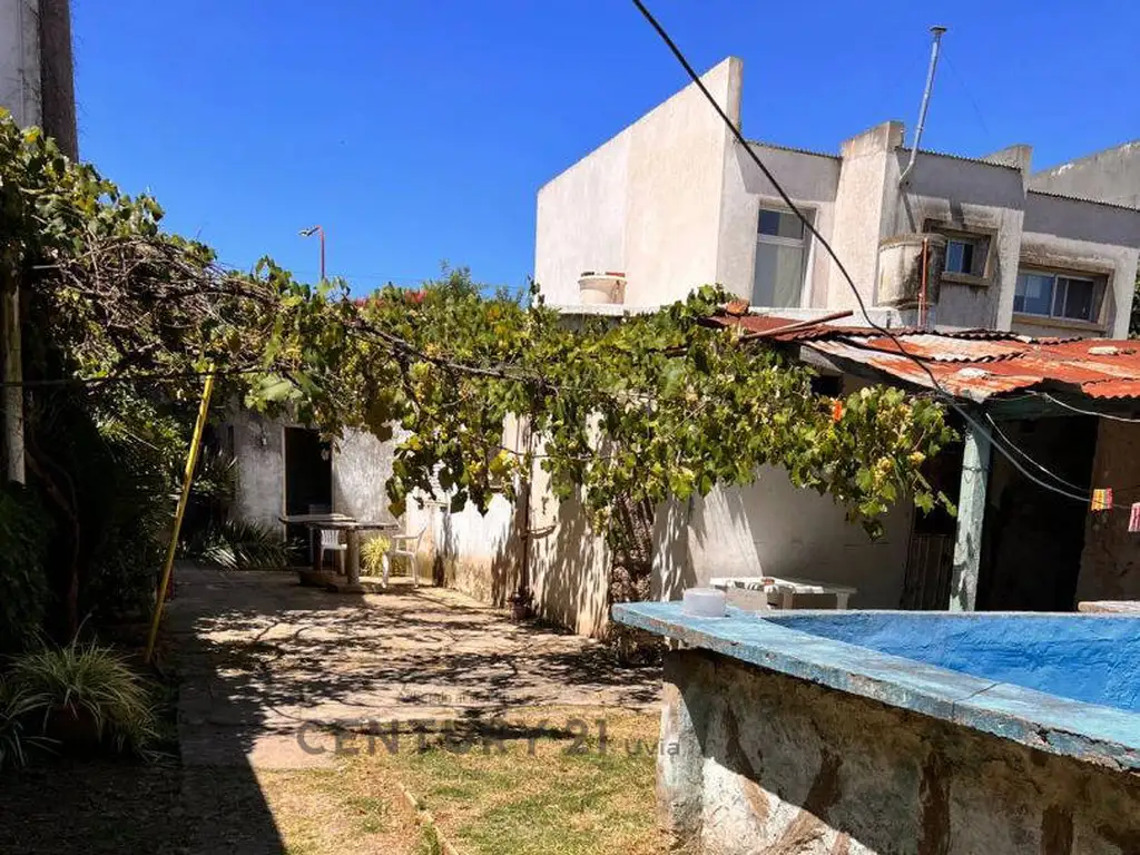 VENTA DE CASA A DEMOLER - TOLOSA