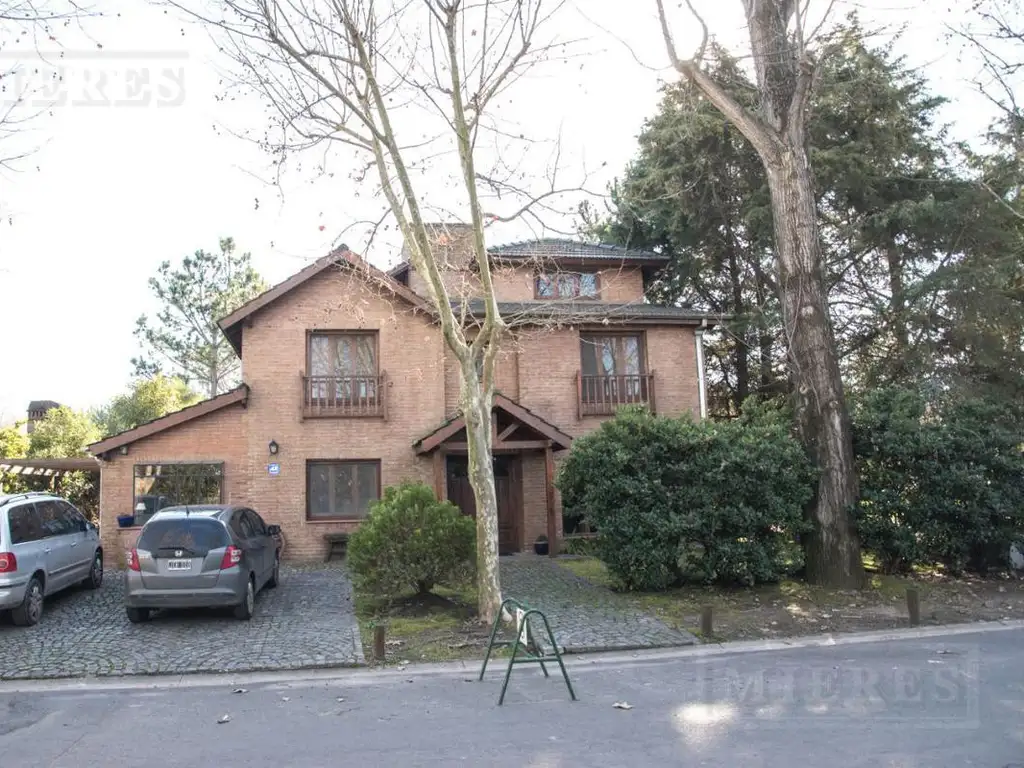 Muy linda casa en Venta en Santa Maria de Tigre con amarra.