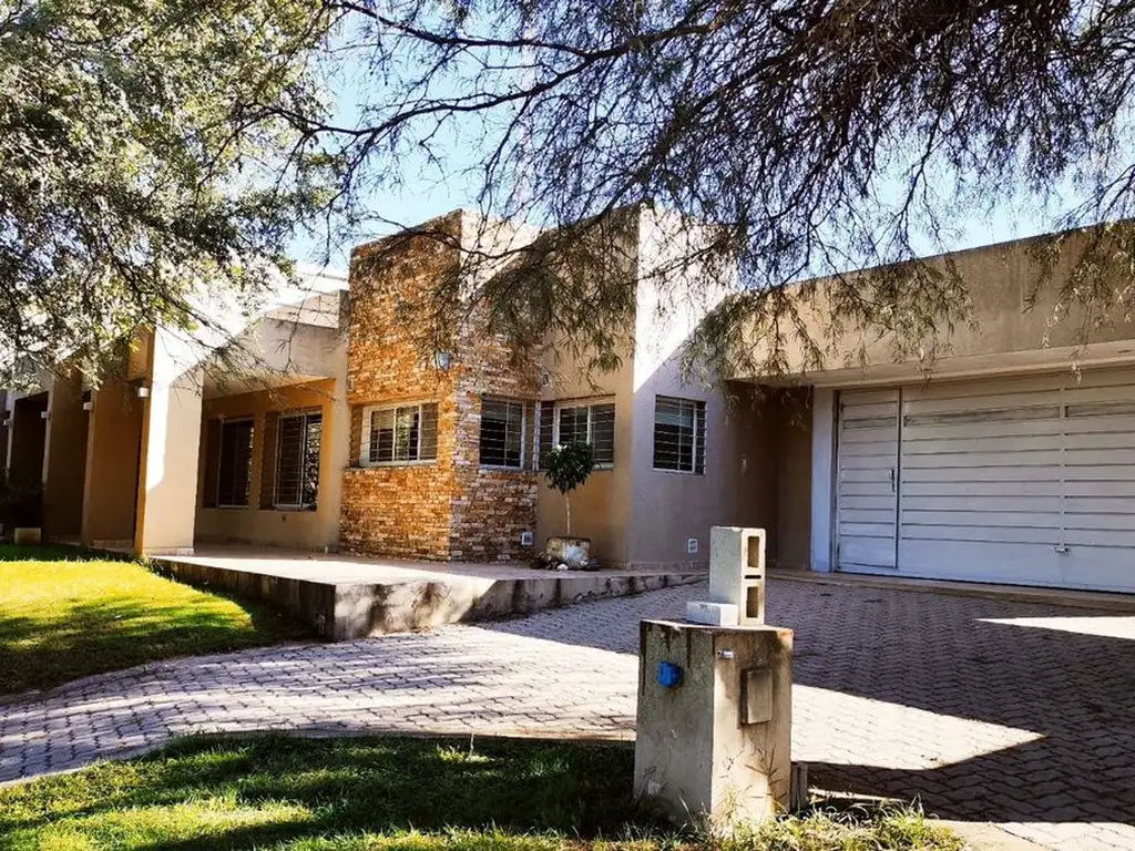 VENTA FINCA FALDA DEL CARMEN 3 DORM APTO DESARROLL