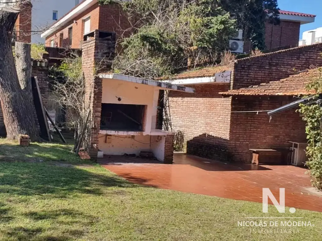 Venta Casa en Aidy Grill, Punta del Este con parrillero a pocas cuadras del mar