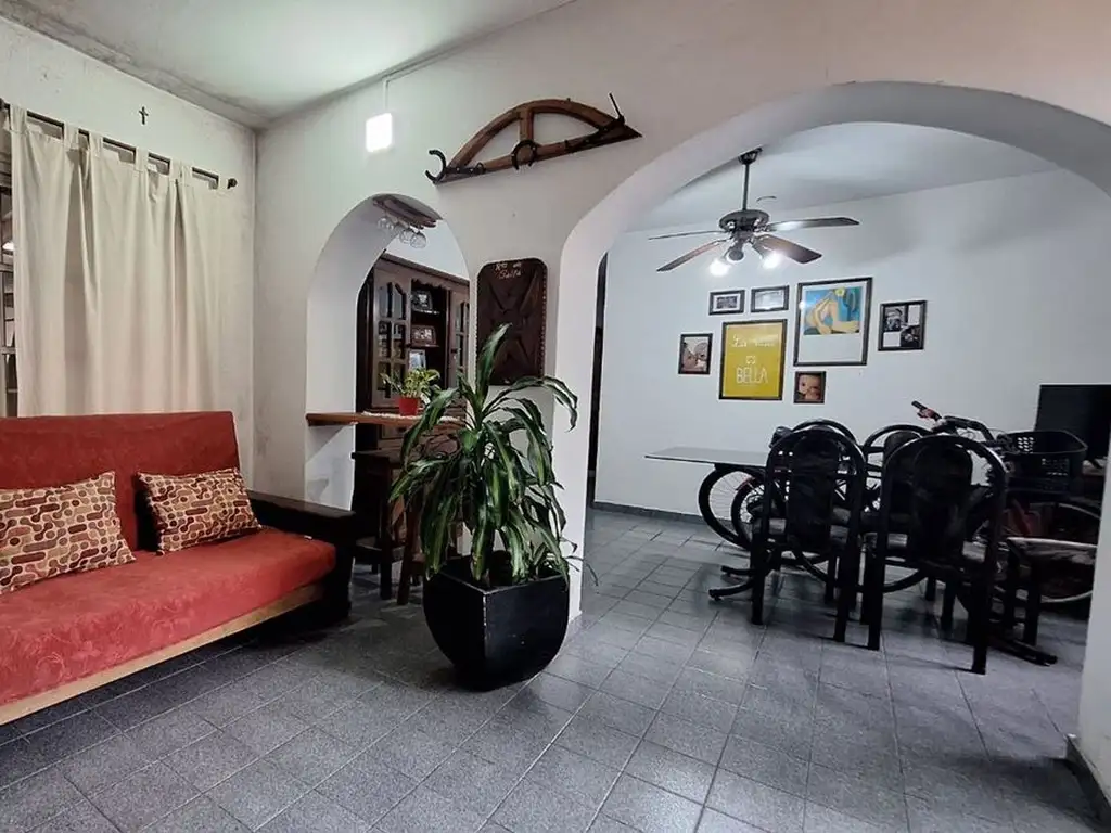 VENTA DEPTO 4 AMB PLANTA BAJA CON PATIO