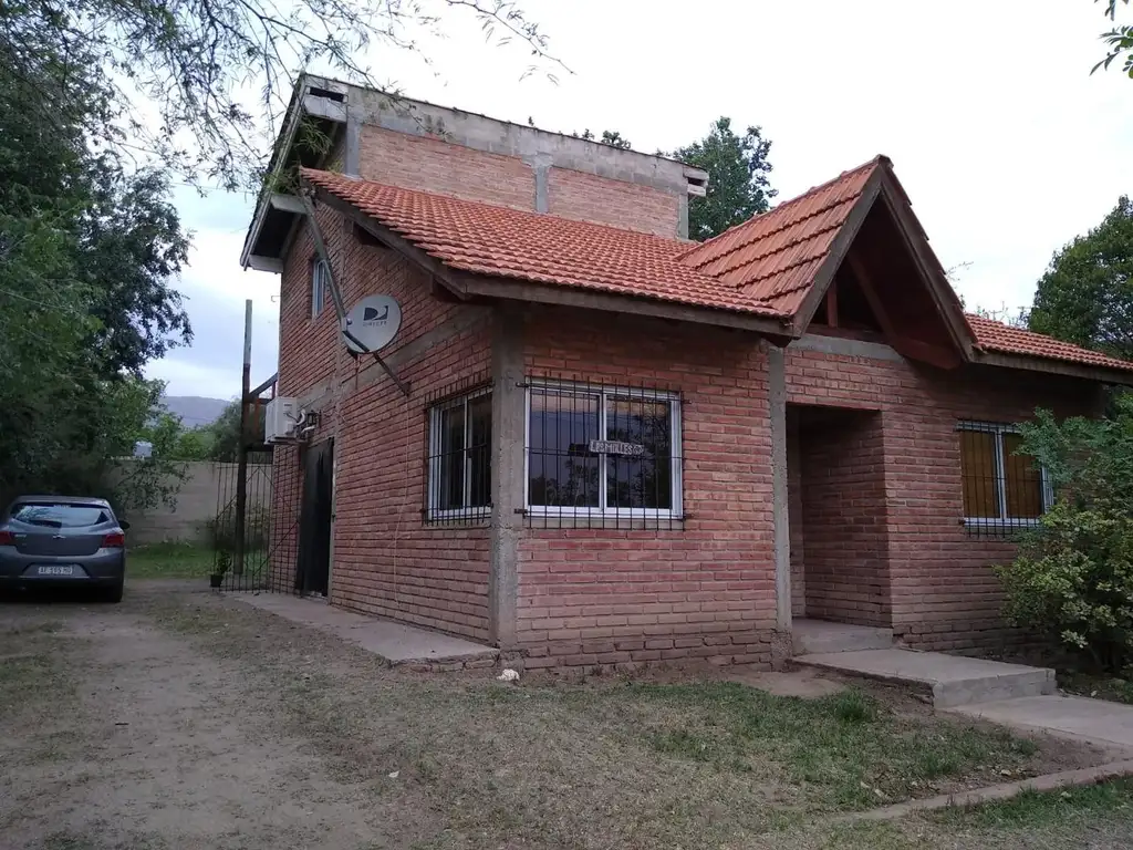 Casa + monoambiente en venta Merlo, San Luis