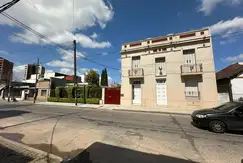 ALQUILER TEMPORARIO - EXCELENTE CASA QUINTA CON PILETA EN QUILMES CENTRO.