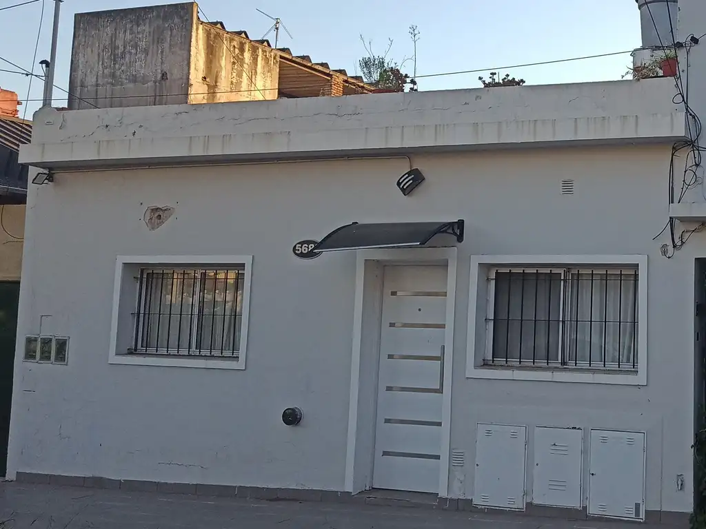 Venta Comodo PH 3 Ambientes Planta Baja Ballester