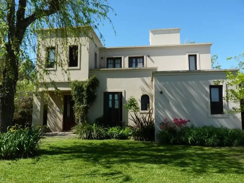 LAREU Propiedades - Casa en venta en Campo Grande