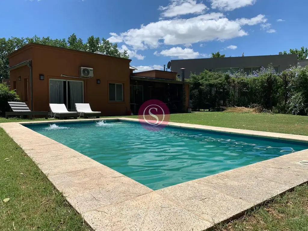 Casa en Alquiler Temporario en Barrio Los Tres Coniles, Pilar