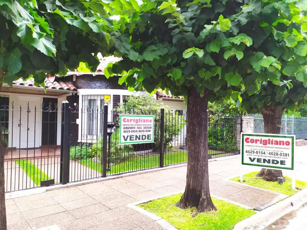 Chalet en dos plantas en excelente estado y ubicación.