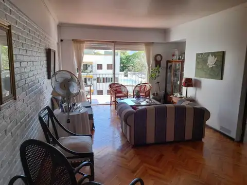 Departamento  en Venta en Acassuso, San Isidro, G.B.A. Zona Norte