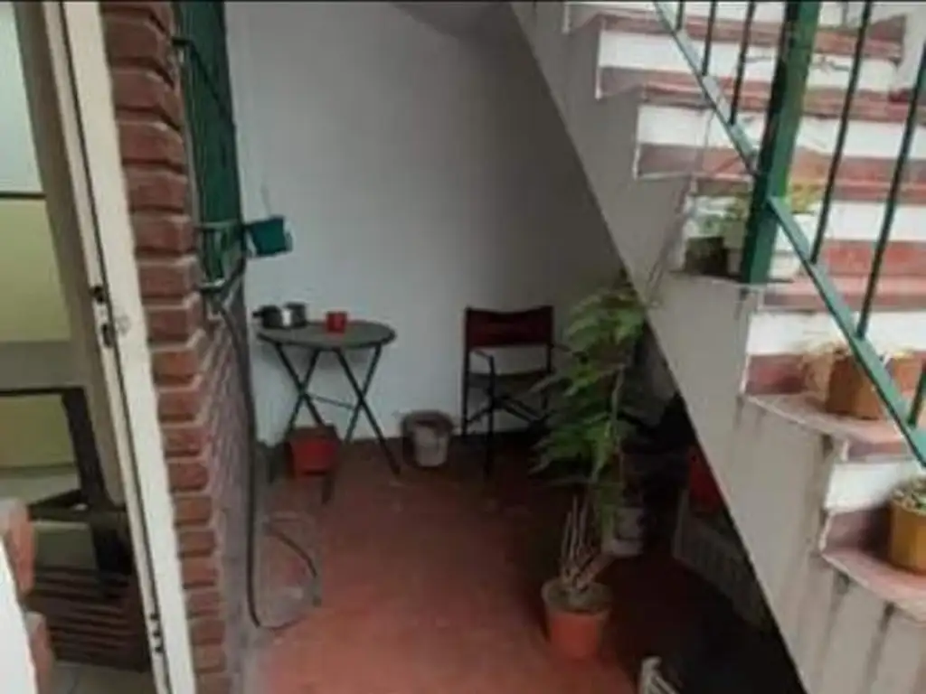 DEPARTAMENTO 2 AMBIENTES EN PLANTA BAJA EN RAMOS MEJIA, OPORTUNIDAD