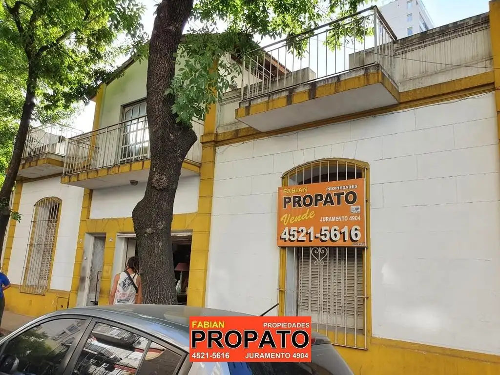 Casa en 2 plantas en lote propio de 14 x 9,50mts.