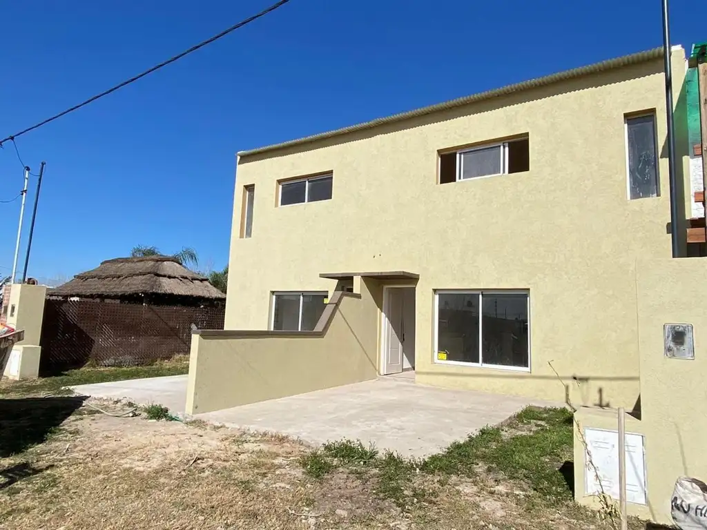 Tierra de sueños 3, Roldan, Dos casas de 3 dormitorios c/u.