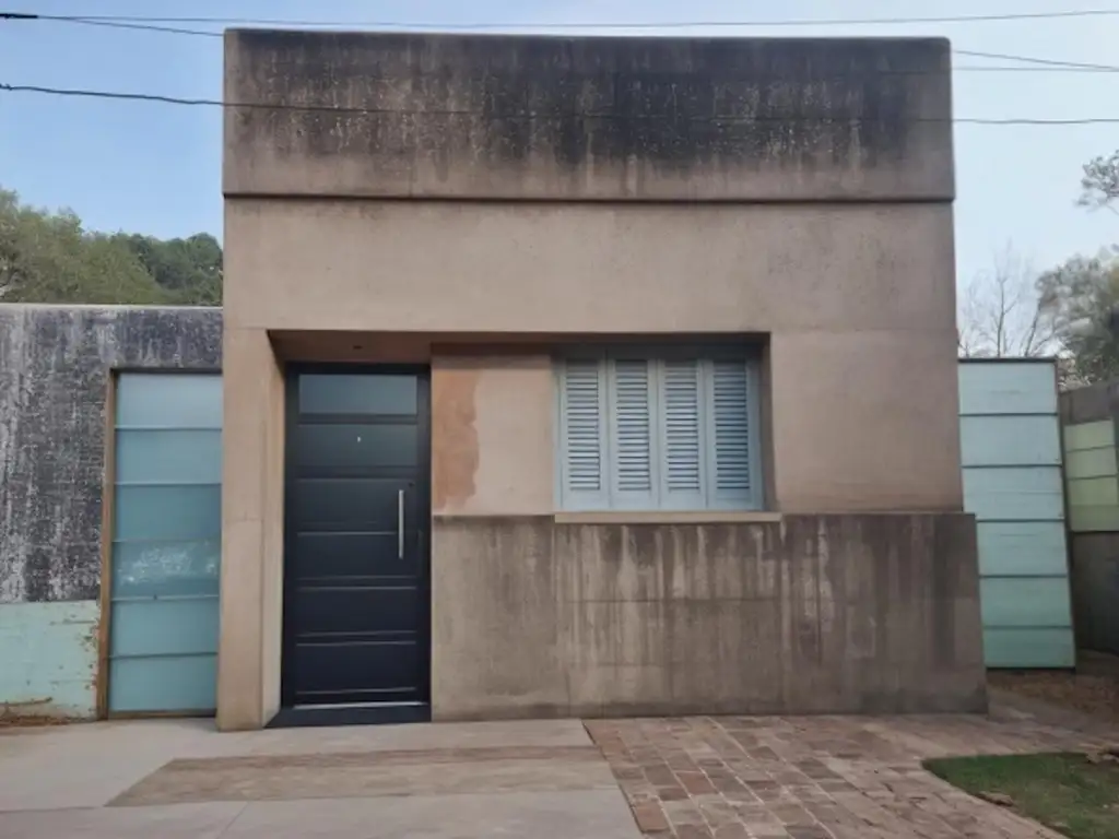 CASA 2 DORMITORIOS - SCHNEIDER 2300 - ESPERANZA