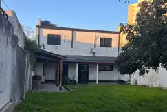 CASA EN VENTA - LA PLATA