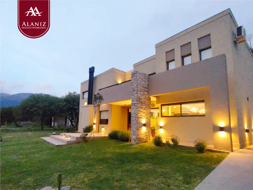 ¡Venta de Casa Soñada en Los Molles, Merlo, San Luis!