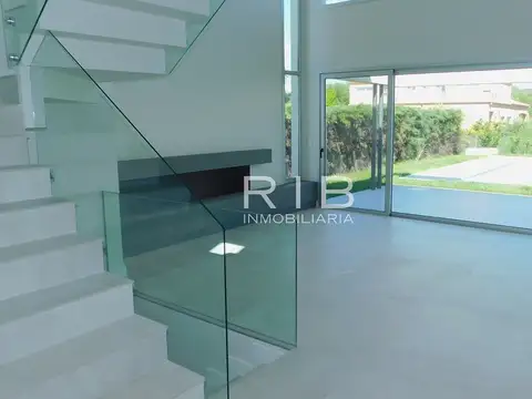 Casa en Venta con cochera