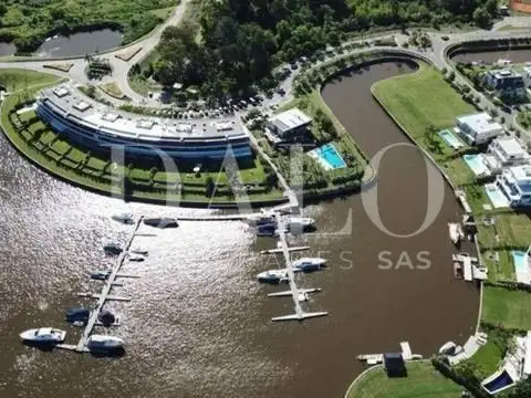 Lote en Venta con salida al rio en El Yacht, Nordelta