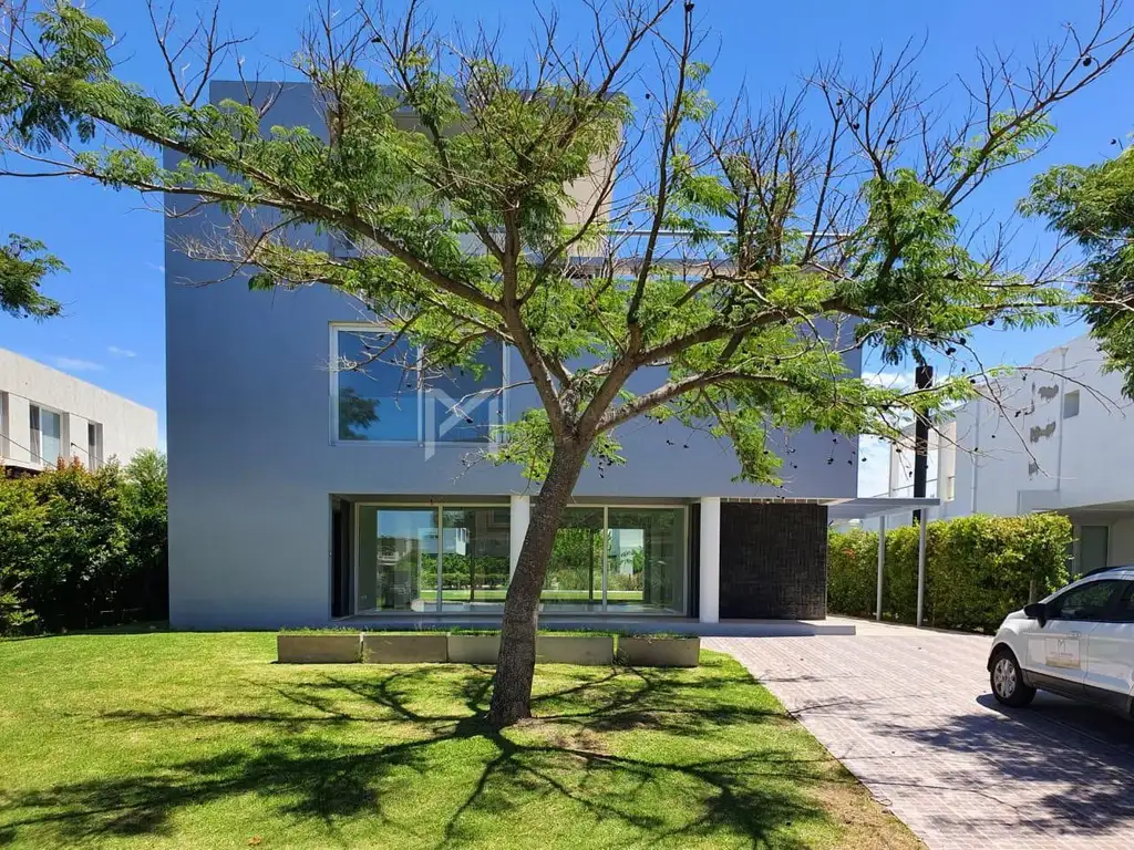 Casa  en Venta en Los Lagos, Nordelta, Tigre