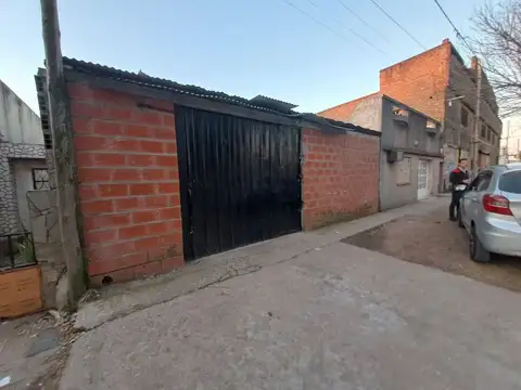 Terreno con cocheras en venta. Barrio Ludueña. Rosario