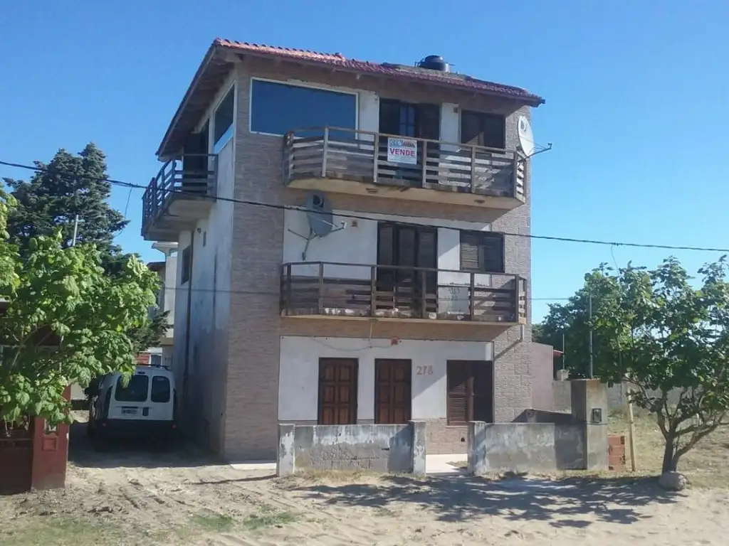 PH en venta - 300mts2 - San Clemente del Tuyú