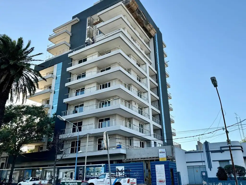 VENTA / DEPARTAMENTO CENTRICO / BV. H. IRIGOYEN