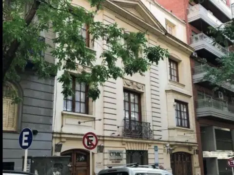 Oficina en Belgrano, 17 ambientes en edificio de categoría.