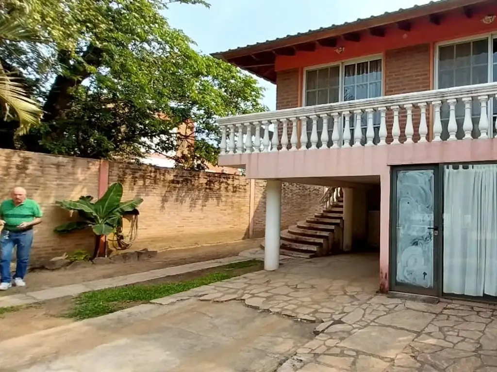 amplia casa en venta paso de la patria