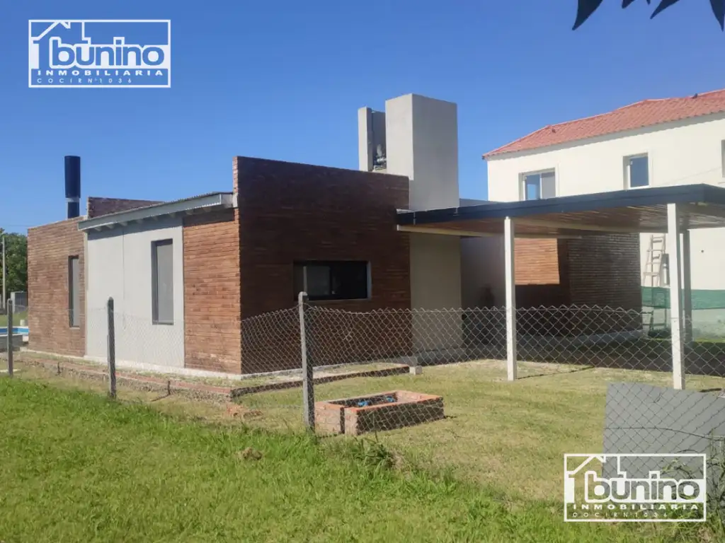 Casa a la venta. Barrio Privado "Las Casuarinas" - Ibarlucea