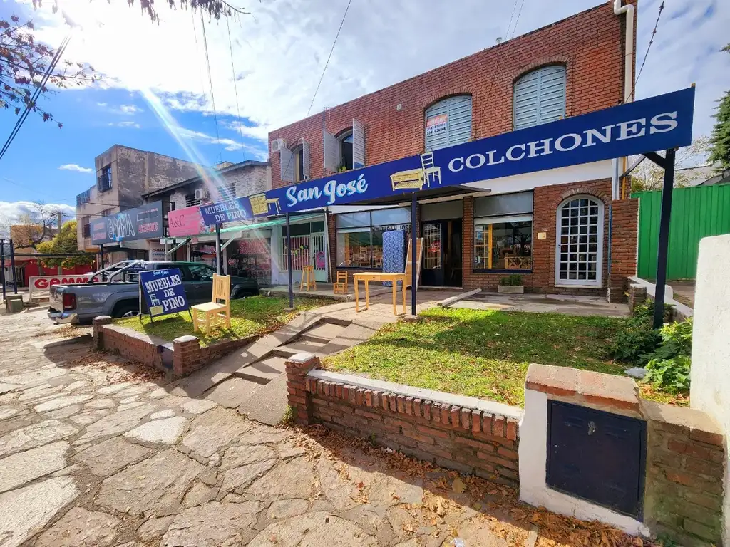 VENTA LOCAL COMERCIAL CON VIVIENDA CENTRO CARLOS PAZ