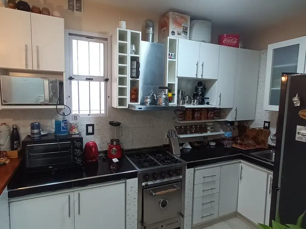 VENTA PH 3 AMBIENTES TERRAZA PARRILLA PERMUTA