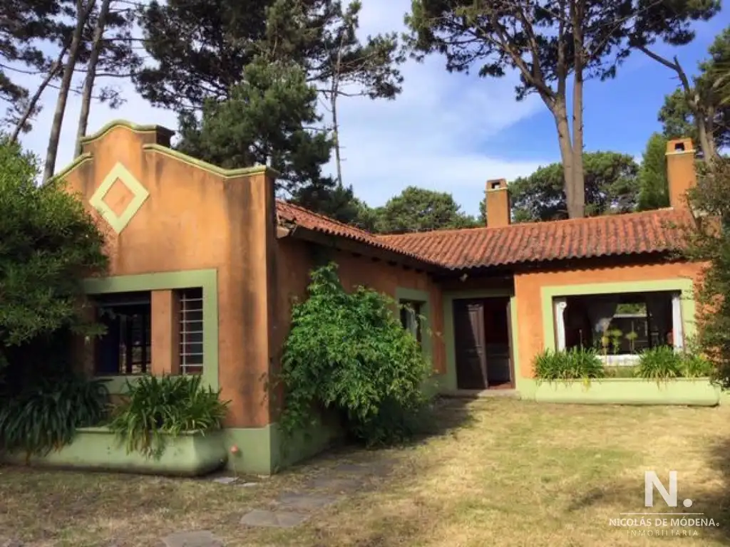 Esplendida vivienda en Altos de Montoya