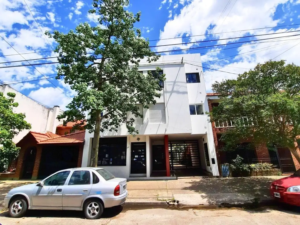 Venta Departamento 3 ambientes en Calle 33 y Calle 8