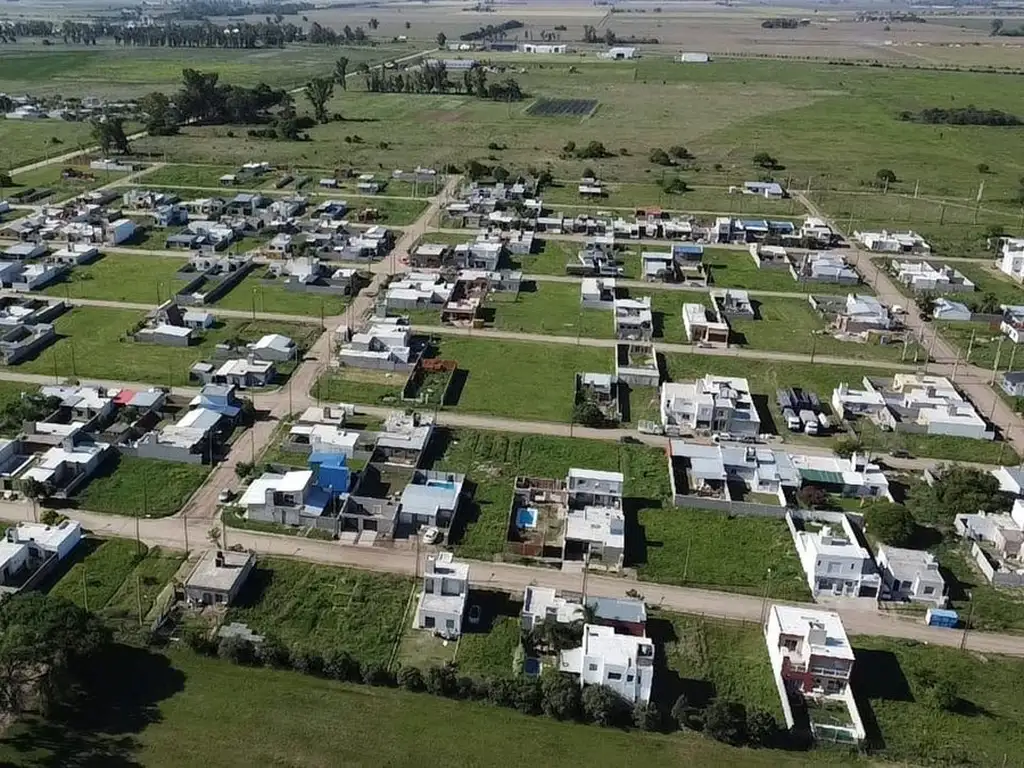 Lotes varios en Barrio Francisco Garcia