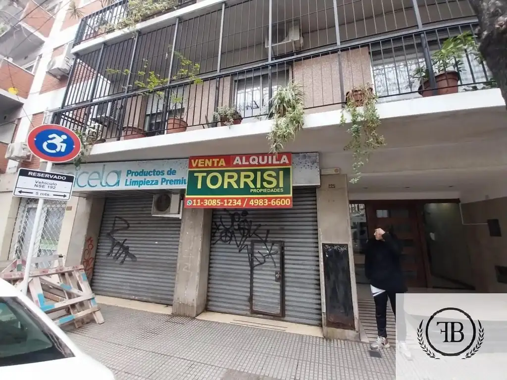 VENTA DE LOCAL EN CABALLITO AL FRENTE OPORTUNIDAD