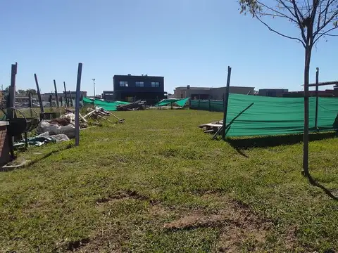 Terreno en Venta en Pilar Del Este